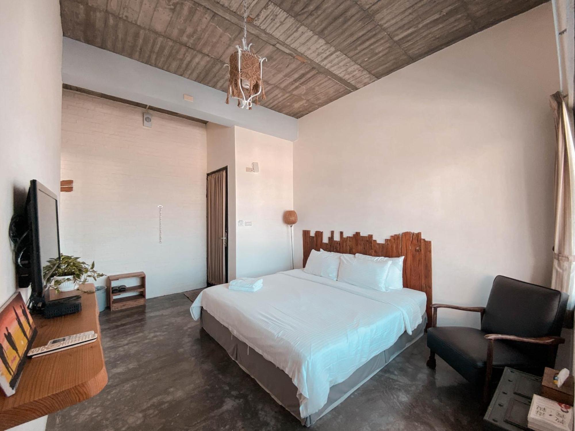 Lugo Hotel Manzhou Экстерьер фото