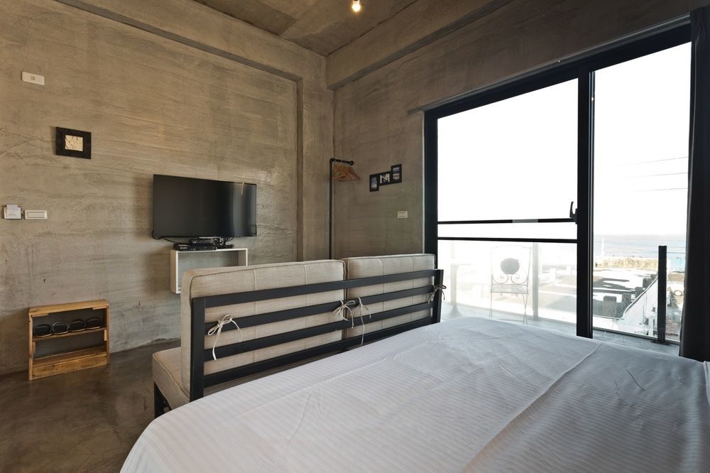 Lugo Hotel Manzhou Экстерьер фото